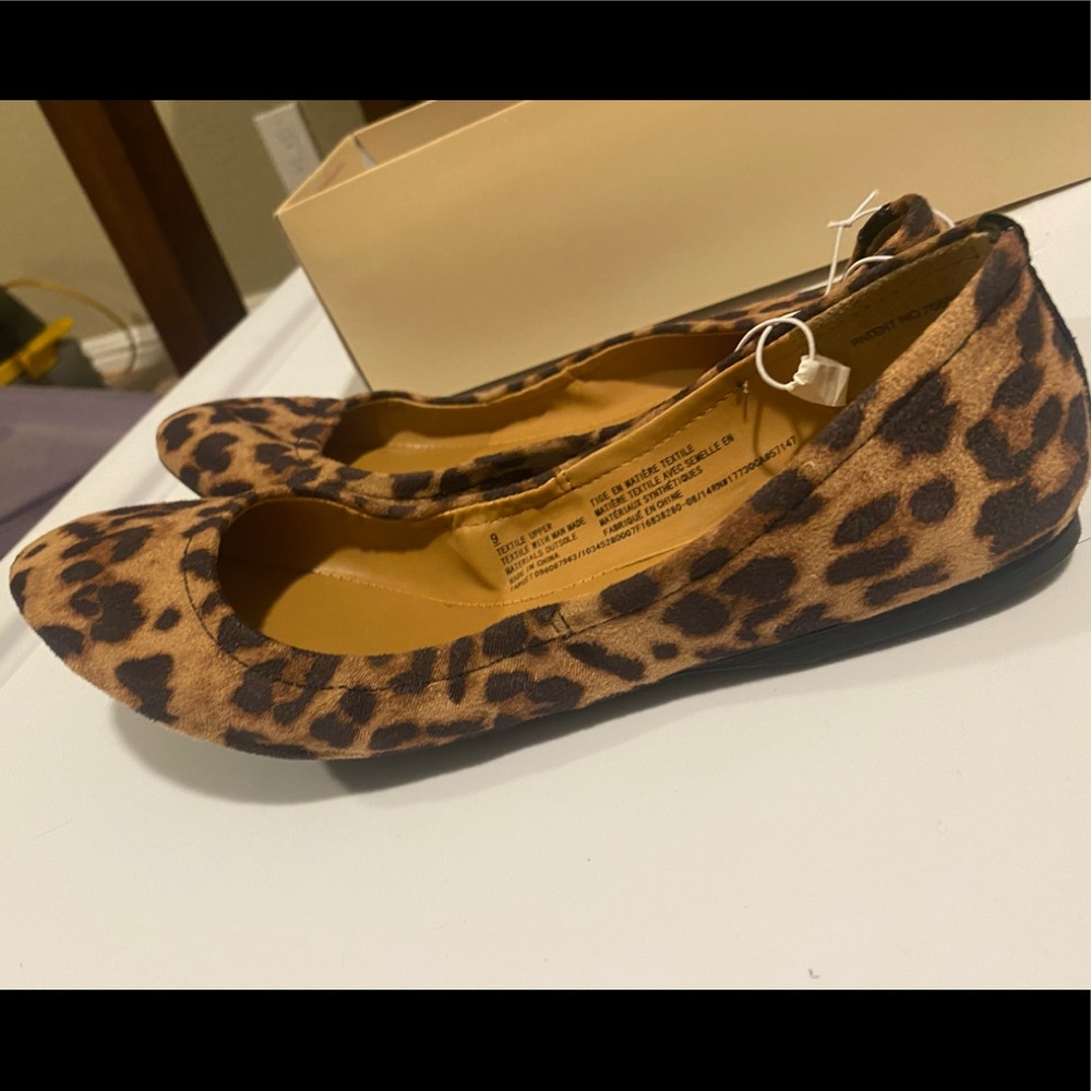 Mossimo target cheetah leopard flats
